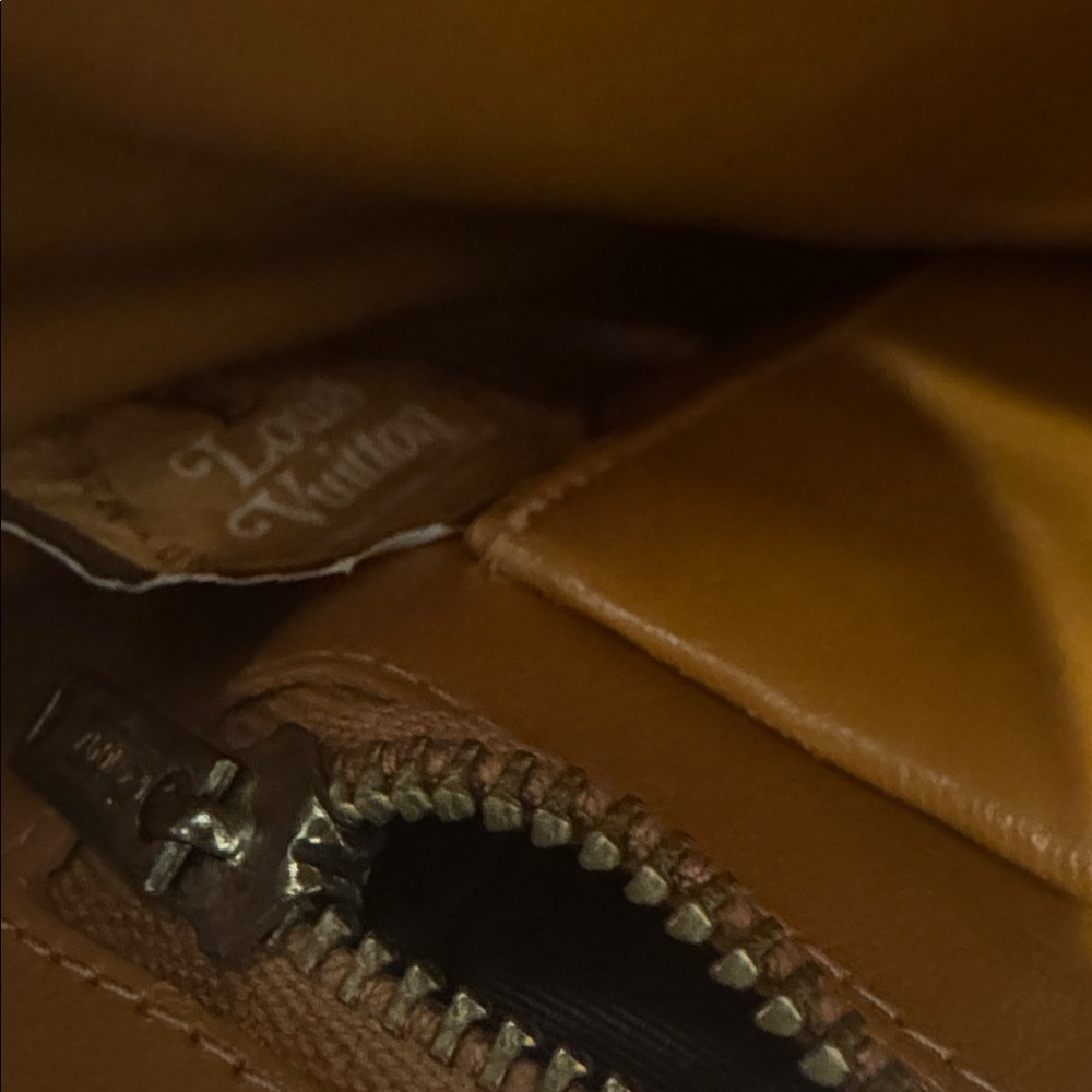 VINTAGE Louis Vuitton Shoulder Bag - Picture 12 of 16